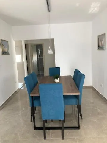 Leneda With Pool * Pula